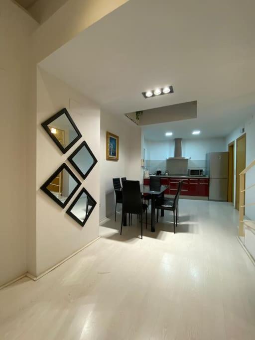 Luxury Complete Building In The Heart Of Sevilla Eksteriør billede