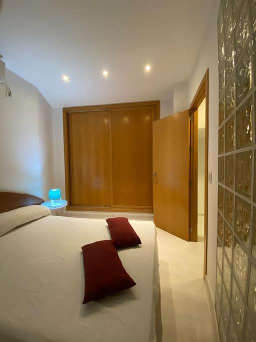 Luxury Complete Building In The Heart Of Sevilla Eksteriør billede